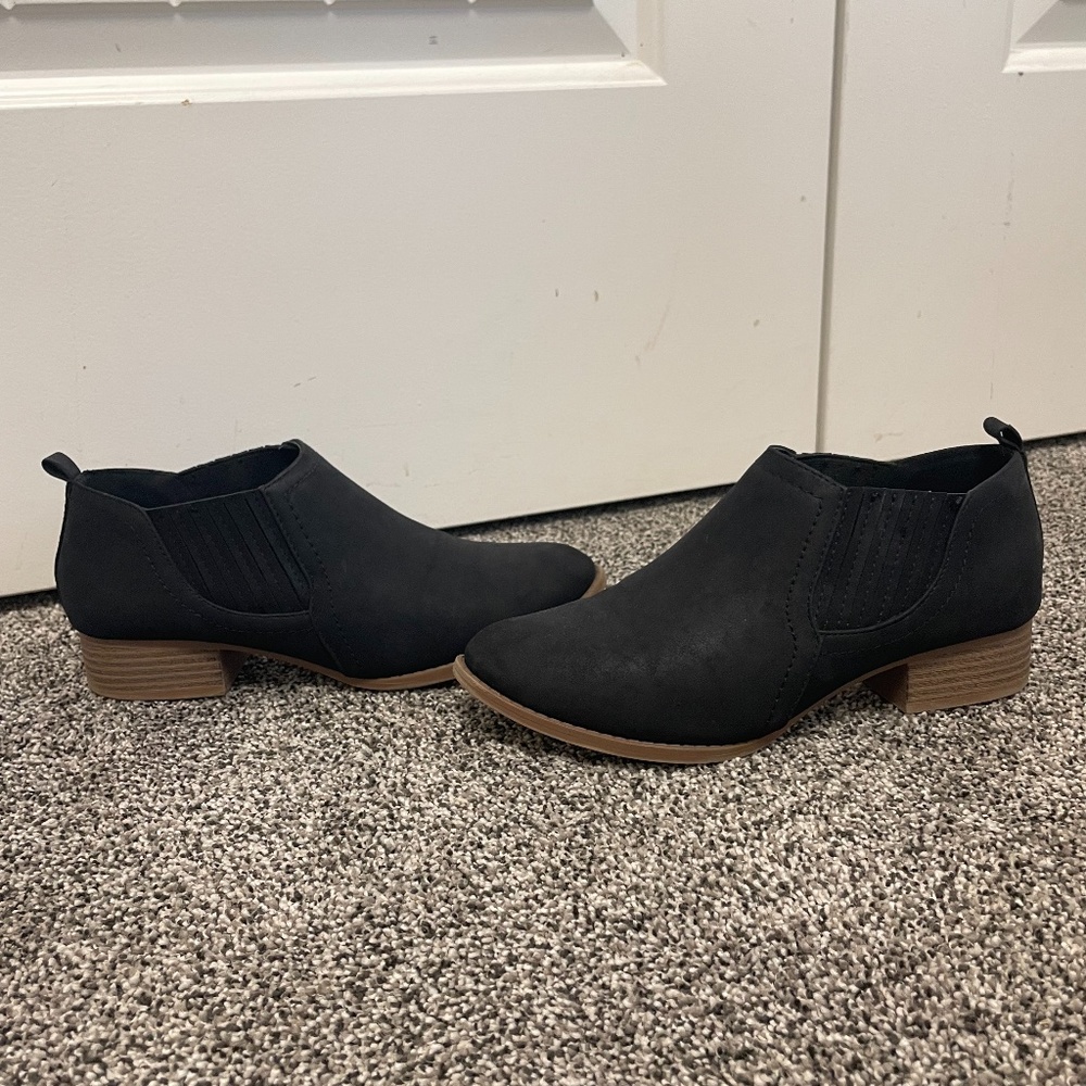 City classified shoes